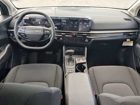 New 2026 Kia Sportage LX w/ LX Convenience Package FWD image 14