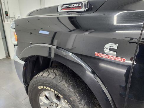 Used 2019 RAM 2500 Laramie image 32