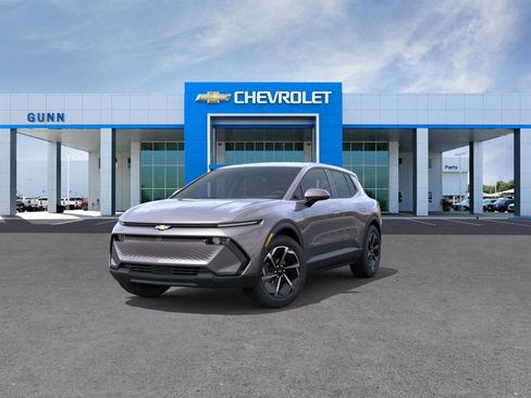 New 2026 Chevrolet Equinox EV LT image 8