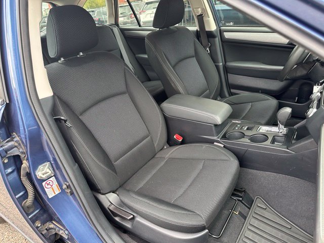 Used 2019 Subaru Outback 2.5i AWD/4WD image 11