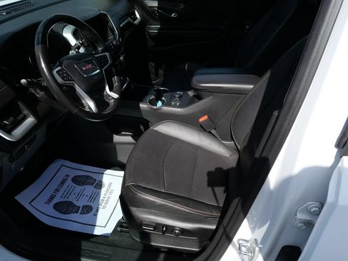 Used 2020 GMC Terrain SLT w/ Preferred Package FWD image 10