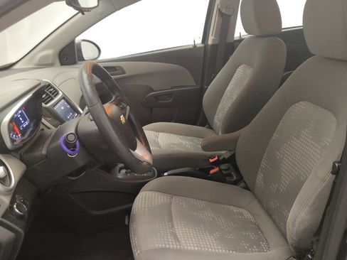 Used 2020 Chevrolet Sonic LT FWD image 17