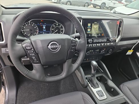 New 2026 Nissan Frontier SV w/ SV Convenience Package AWD/4WD image 33
