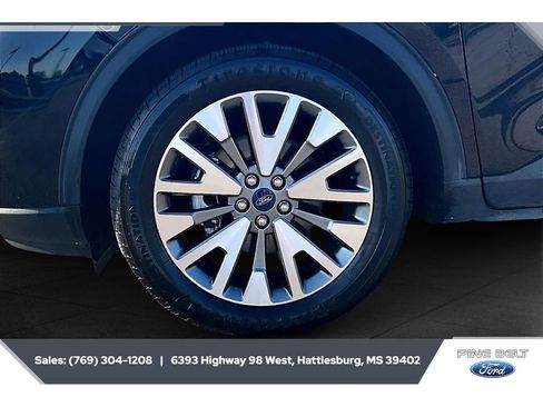 Used 2022 Ford Escape Titanium image 7