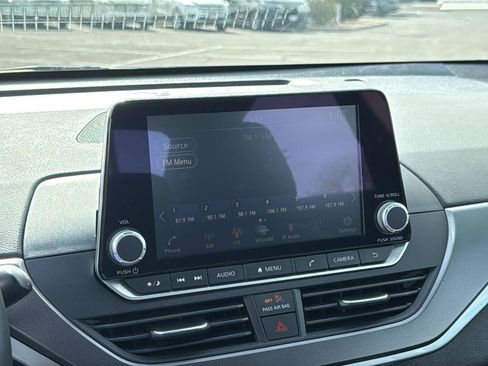 Used 2023 Nissan Altima 2.5 SR image 16