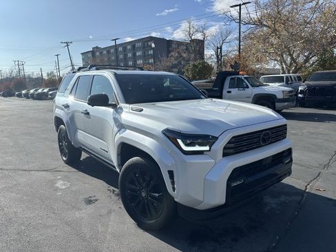 New 2025 Toyota 4Runner 4WD image 7
