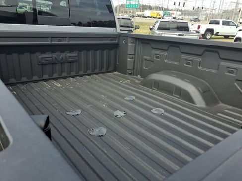 Used 2025 GMC Sierra 2500 AT4 w/ AT4 Premium Plus Package image 16