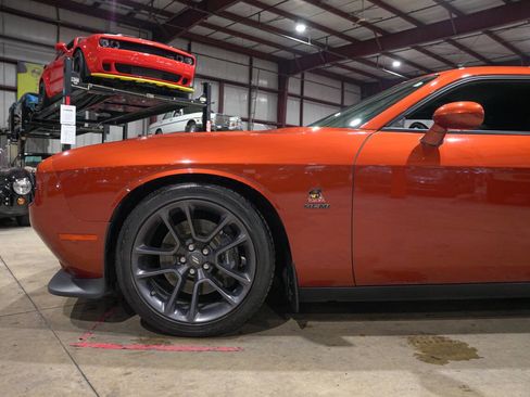 Used 2022 Dodge Challenger R/T Scat Pack w/ Driver Convenience Group image 3