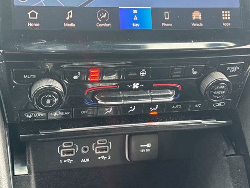 Used 2021 Jeep Grand Cherokee L Limited image 22