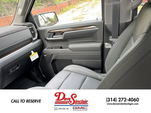 New 2026 GMC Sierra 1500 Elevation w/ Elevation Premium Package AWD/4WD image 12