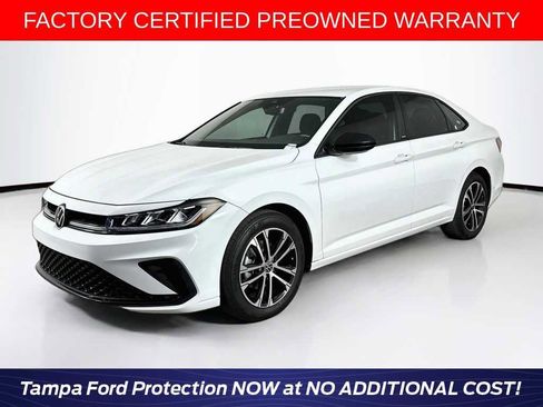 Used 2025 Volkswagen Jetta Sport FWD image 1