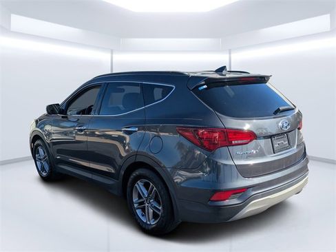 Used 2017 Hyundai Santa Fe Sport image 5