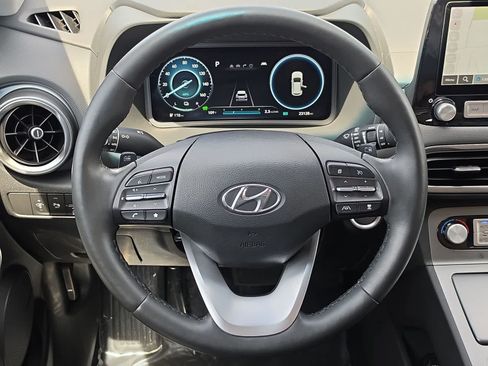 Used 2023 Hyundai Kona Limited FWD image 18