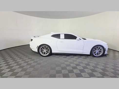 Used 2020 Chevrolet Camaro SS RWD image 36
