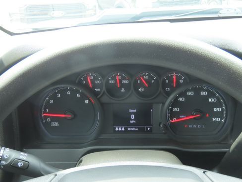 Used 2024 Chevrolet Silverado 2500 Custom w/ Custom Value Package AWD/4WD image 28