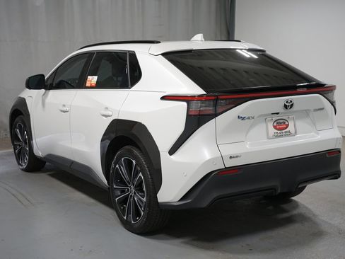 Certified 2024 Toyota bZ4X FWD image 6