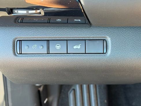 New 2026 Nissan Pathfinder SV AWD/4WD image 11