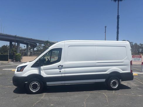 Used 2025 Ford Transit 250 148 Medium Roof w/ Load Area Protection Package RWD image 6