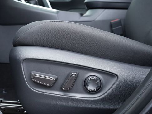 New 2025 Toyota RAV4 XLE image 19