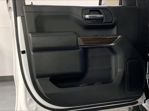 Used 2022 Chevrolet Silverado 1500 RST AWD/4WD image 25