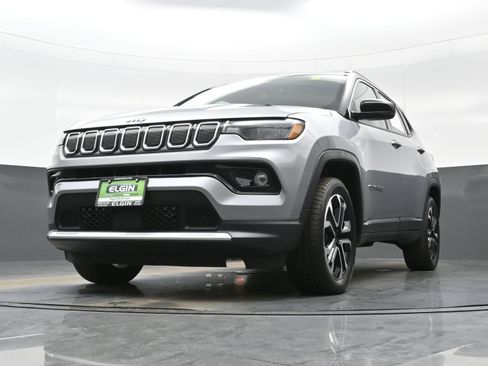 Used 2022 Jeep Compass Limited AWD/4WD image 29