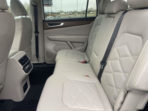 New 2026 Volkswagen Atlas SE image 14