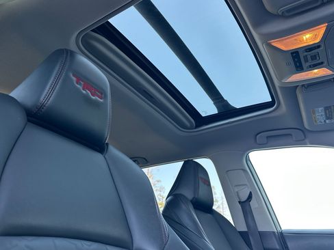 Certified 2021 Toyota RAV4 TRD Off-Road AWD/4WD image 17