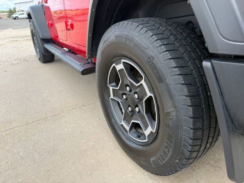 Used 2019 Jeep Wrangler Unlimited Sport S AWD/4WD image 11