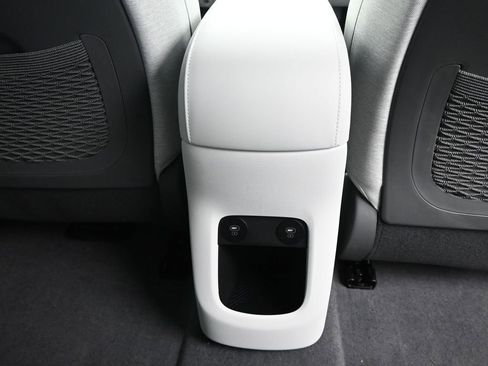 New 2026 Hyundai Ioniq 5 Limited image 16