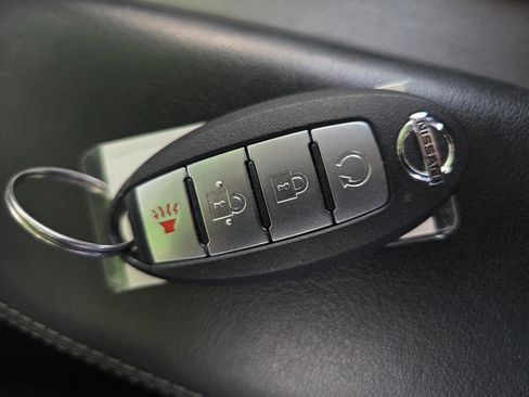 Used 2019 Nissan Murano SV w/ Premium Package image 42