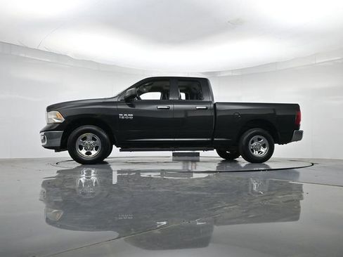 Used 2017 RAM 1500 Classic SLT AWD/4WD image 35