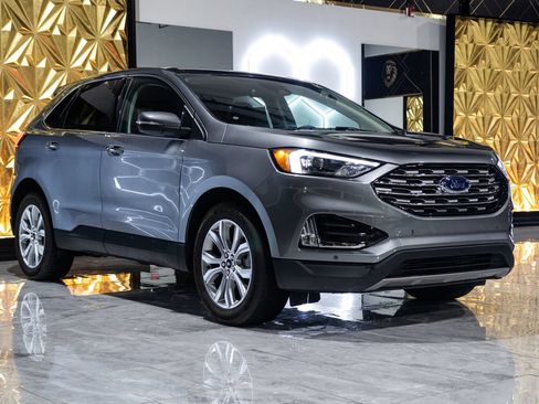 Used 2024 Ford Edge Titanium AWD/4WD image 2