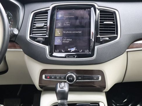 Used 2016 Volvo XC90 T6 Momentum w/ Momentum Plus Package AWD/4WD image 28