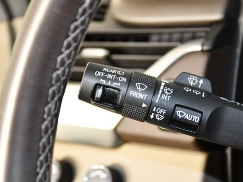 Used 2019 Chevrolet Tahoe LT AWD/4WD image 24