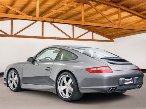 Used 2005 Porsche 911 Carrera RWD image 3
