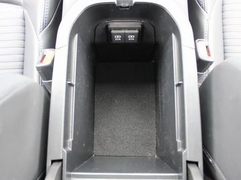 Used 2019 Toyota RAV4 XSE image 18