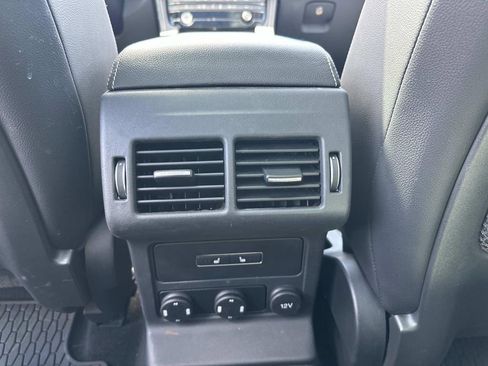 Used 2018 Jaguar F-PACE R-Sport AWD/4WD image 15