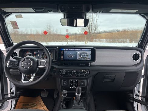 Used 2024 Jeep Wrangler Sahara w/ Technology Group image 19