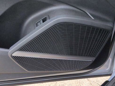 Used 2018 Audi SQ5 Premium Plus w/ Navigation Package image 33