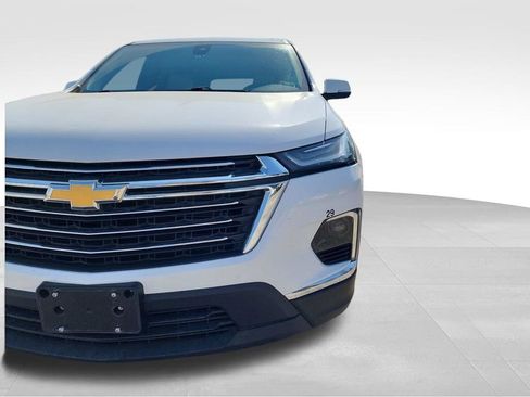 Used 2022 Chevrolet Traverse LT image 10