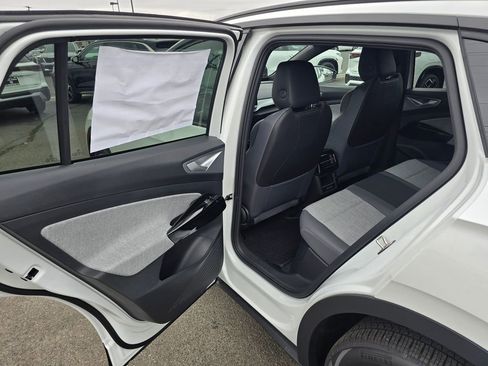 New 2026 Volkswagen ID.4 Pro image 15