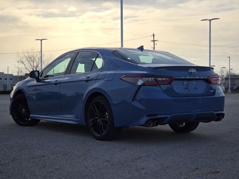 Used 2023 Toyota Camry XSE image 14