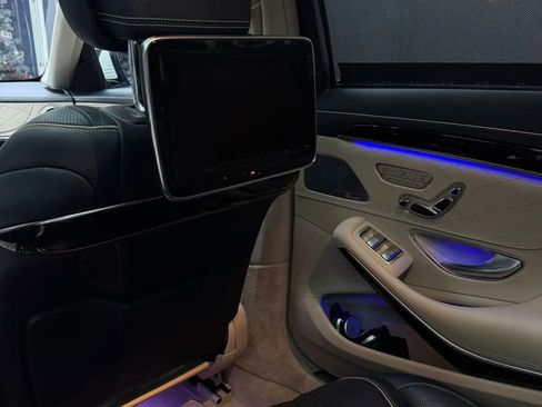 Used 2015 Mercedes-Benz S 550 Sedan image 11