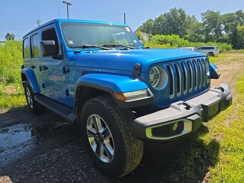 Used 2022 Jeep Wrangler Unlimited Sahara w/ LED Lighting Group AWD/4WD image 1