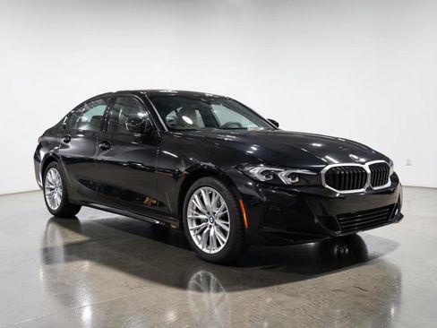 Used 2023 BMW 330i xDrive Sedan w/ Premium Package AWD/4WD image 22
