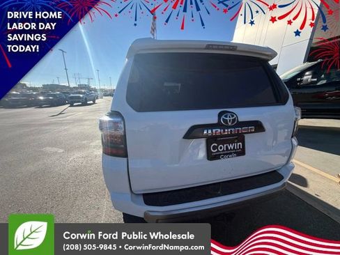 Used 2021 Toyota 4Runner TRD Off-Road Premium AWD/4WD image 5