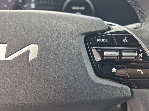 Used 2024 Kia Niro Wave FWD image 20