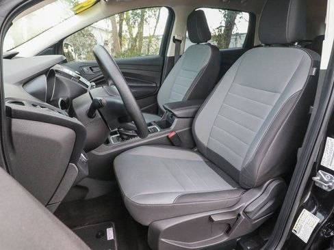 Used 2019 Ford Escape S image 15