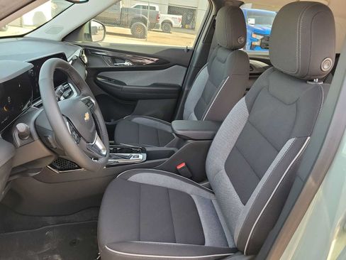 New 2026 Chevrolet TrailBlazer LT w/ Convenience Package AWD/4WD image 15