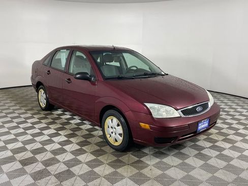 Used 2006 Ford Focus ZX4 Sedan FWD image 22